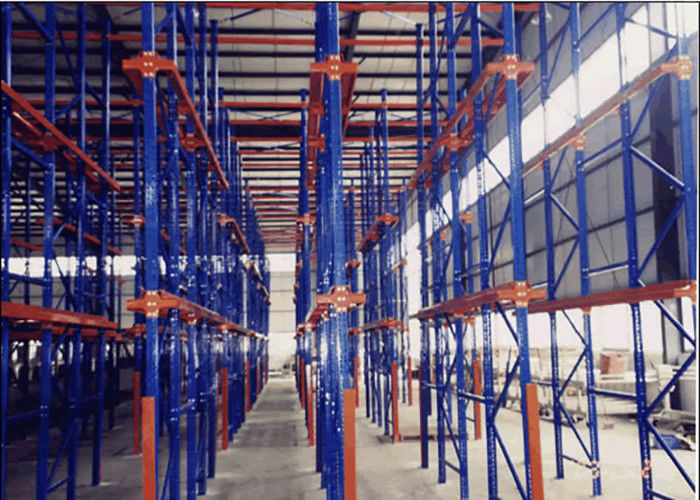 Khí đóng lạnh cấu trúc thép trong hệ thống kệ để lưu trữ các đối tượng loại trống