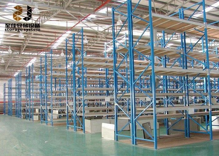 Thép Q235/245 Lắp ráp hoặc hàn Kích thước khách hàng Thang bọc gỗ kho nhỏ