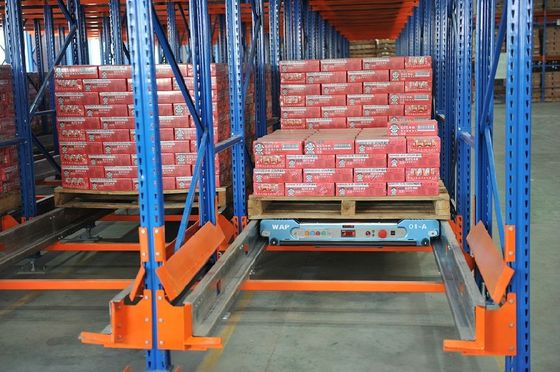 Hệ thống thép không gỉ Shuttle Pallet Racking Drive In Rack với chức năng vô tuyến tự động