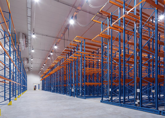 Động cơ thép trong hệ thống kệ pallet hạng nặng