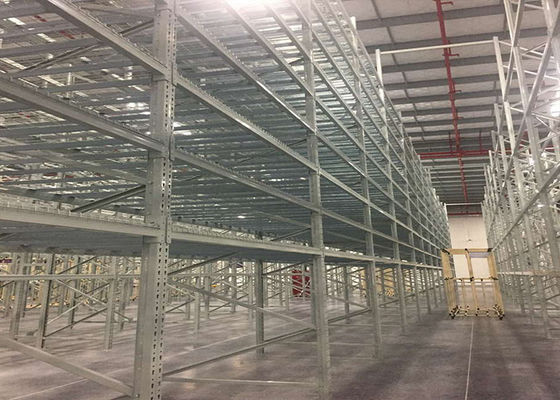 Hệ thống kệ thép Mezzanine hỗ trợ giá đỡ màu xám cho kho lớn