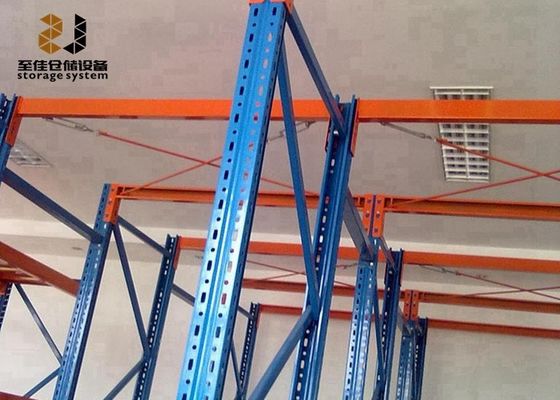 Lắp ráp hoặc hàn bột phủ Drive thông qua pallet racking