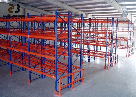 Tối đa 4500kg mỗi cấp năng lượng được phủ 2000-6500 mm cao racking uprights