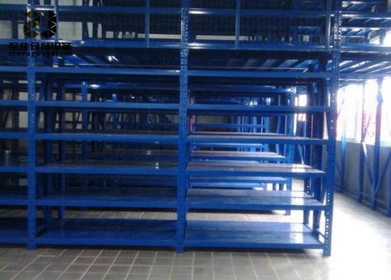 Thép Q235/245 Lắp ráp hoặc hàn Kích thước khách hàng Thang bọc gỗ kho nhỏ